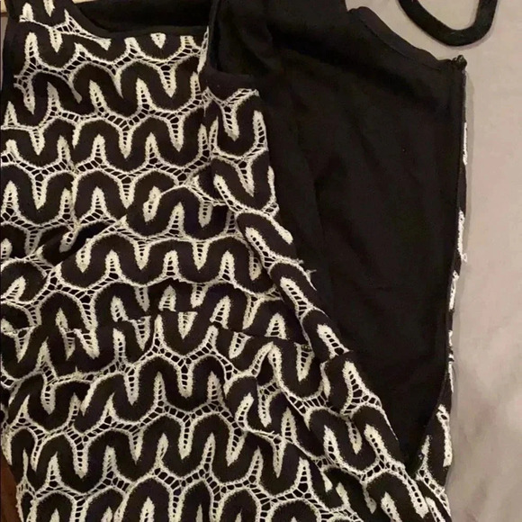 Banana Republic Petite Sheath Straight Lace Squiggle Black/White Dress 4P - Picture 10 of 10